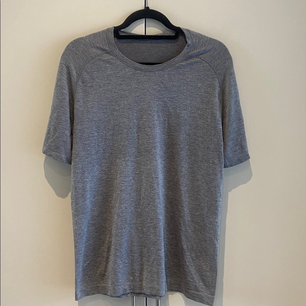 Lululemon Metal Vent Tech Short Sleeve EUC